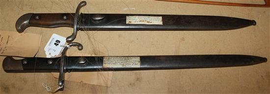 Argentinian artiliary short sword bayonet 1909 & Risa 350 marked bayonet(-)
